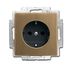 Розетка SCHUKO 16А 250В, с LED подсветкой, серия Династия, Латунь античная | 2013-0-5399 | 2CKA002013A5399 | ABB