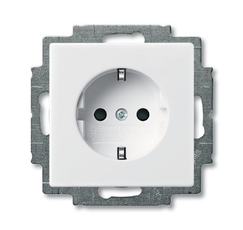 ABB Basic 55 Альп. белый Розетка с/з 16А 250В, с винтовыми клеммами | 2011-0-6155 | 2CKA002011A6155 | ABB