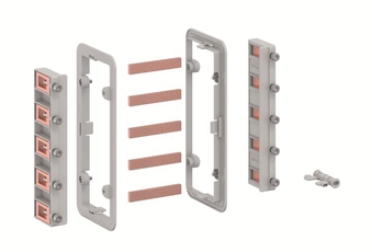 Разъем шинопровода CZC4 для соединения медных шин 12х5 мм (250А) между двумя шкафами, с изолирующей рамой для шкафов ComfortLine A. | 2CPX052466R9999