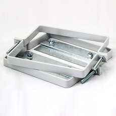 Крепление на столб скоба для ЩУРН-П PROxima (pb-kit-s)