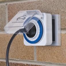 TMH-M-2 16A x1 IP44 Белый розетка-таймер | a026135 | Elektrostandard