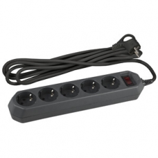 Сетевой фильтр USF-5es-5m-B (черный) с заземл, 3x0,75мм2, с выкл, 5гн, 5м (20/500) |Б0019737 | ЭРА