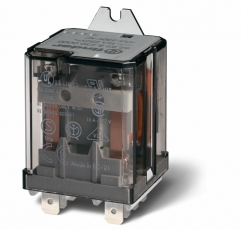 Силовое электромеханическое реле; монтаж в наконечники Faston 250 (6.3х0.8мм); 3CO 16A; контакты AgCdO; катушка 12В AC | 628380120000 | Finder