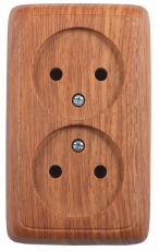 Розетка открытой установки, двухместная, со шторками, с изолирующей пластиной, цвет дуб | РА16-144-05 | HEGEL