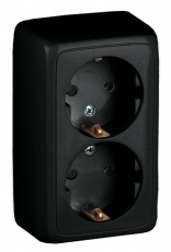 Розетка открытой установки, двухместная, с заземляющим контактом, с изолирующей пластиной, цвет черный | РА16-153-08 | HEGEL