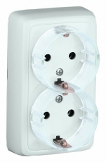 Розетка открытой установки, двухместная, с заземляющим контактом, со шторками, цвет белый | РА16-182 | HEGEL