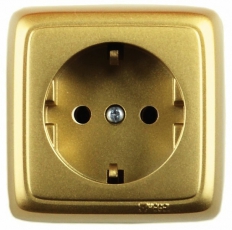 Розетка открытой установки, одноместная, с заземляющим контактом, со шторкой, с изолирующй пластиной, цвет золото | РА16-114-07 | HEGEL