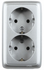Розетка открытой установки, двухместная, с заземляющим контактом, со шторками, цвет серебро | РА16-152-06 | HEGEL
