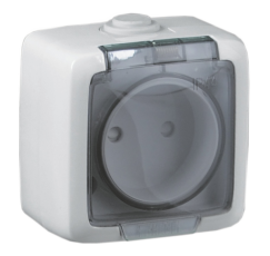 Розетка открытой установки, одноместная, брызгозащищенная, цвет белый | РА16-201 | HEGEL