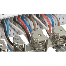 Соединительная шина для экранов Viking 3 - для винтовых и пружинных клемм - длина 1 м - 10х3 мм | 037534 | Legrand