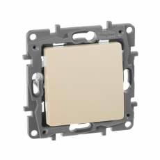 Etika Сл.кость Переключатель, 10А, винт. клем. | 672305 | Legrand