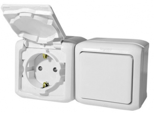 Quteo Белый Блок Выключатель 1-кл+роз с/з с шт IP44 | 782318 | Legrand