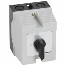 Переключатель для трехфазного электродвигателя - на одно направление PR 17 - 0-PV-GV - в коробке 96x120 мм | 027777 | Legrand
